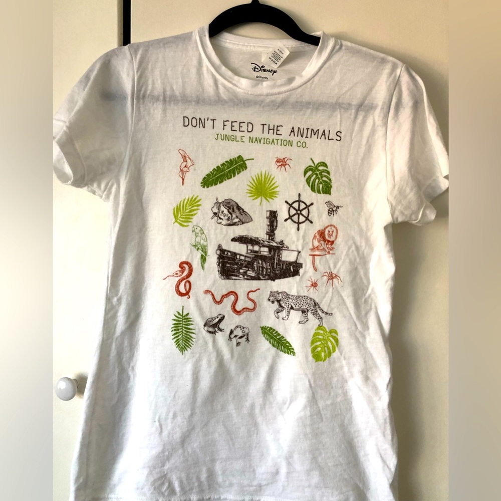 Jungle Cruise T-shirt Disneyland women’s size S